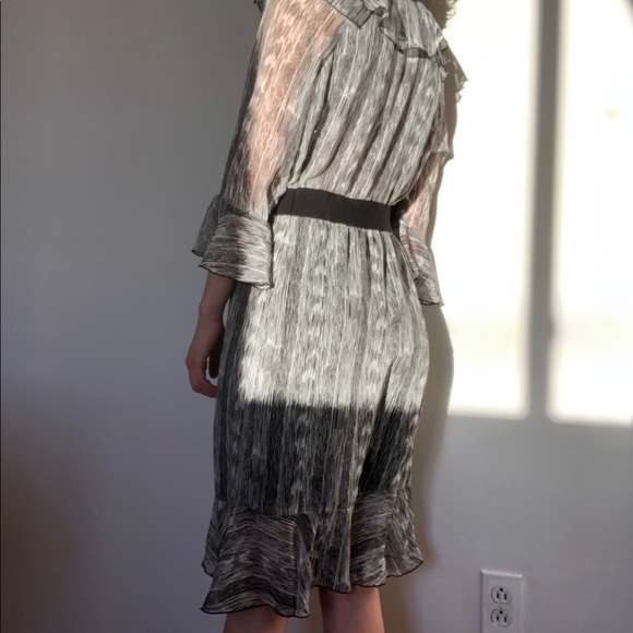 Mid-length Black and white dress - Picture 3 of 9